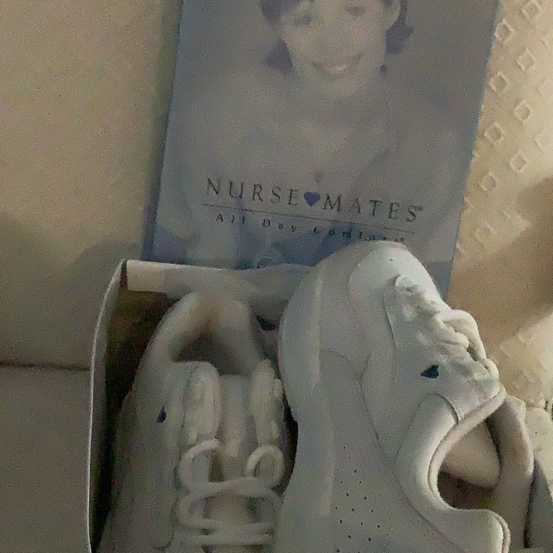 New In Box Nurse Mates Size 7m “Elect” White Lace Up Sneakers